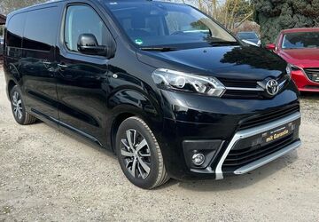 Toyota Proace (Verso) 140.000 km 27.990 &euro; Berlin 13127