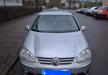 VW Golf 239.000 km 1.900 &euro; Berlin 10249
