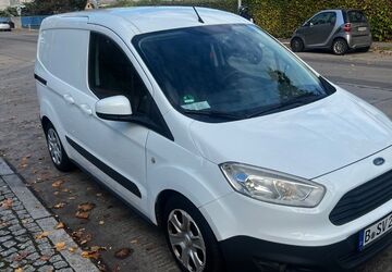 Ford Transit Courier 164.485 km 5.000 &euro; Berlin 13351