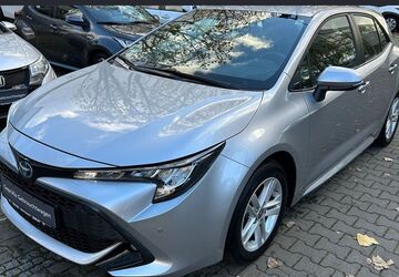 Toyota Corolla 43.584 km 21.980 &euro; Berlin 13403