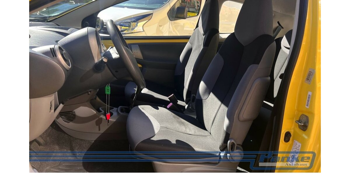 Peugeot 107 Petit Filou 3trg.*Radio/CD*AUX*LM*AllSeason* 180.827 km 1.490 &euro; Berlin 13187