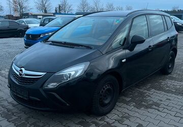 Opel Zafira 230.167 km 4.000 &euro; MITTENWALDE 15749
