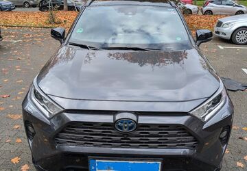 Toyota RAV 4 177.000 km 21.800 &euro; Berlin 12249