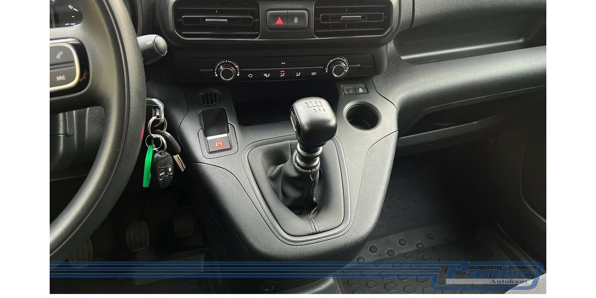 Citroen Berlingo Club XLL2*3-Sitz*Sthzg*Tempo*PDC*Glas* 34.799 km 16.990 &euro; Berlin 13187