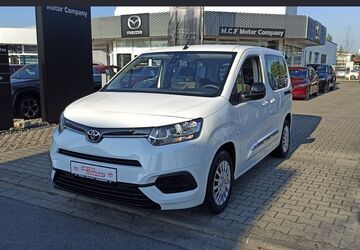 Toyota Proace (Verso) 77.525 km 18.890 &euro; Berlin 13403