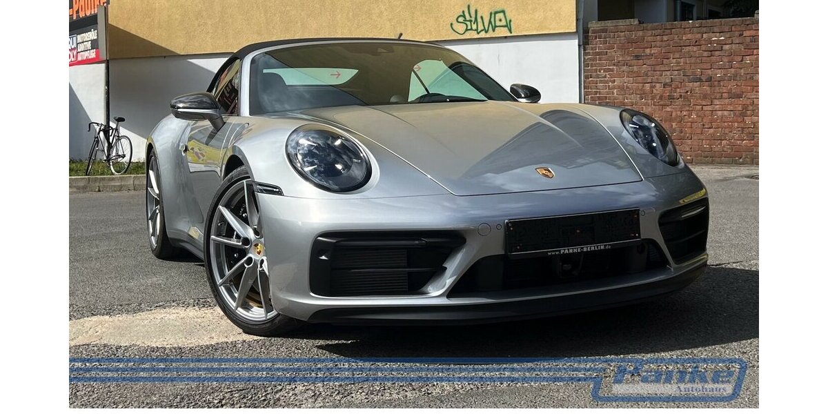 Porsche 911 Carrera 4 GTS Cabriolet*Night*Chromo*Sthzg* 1.750 km 172.890 &euro; Berlin 13187