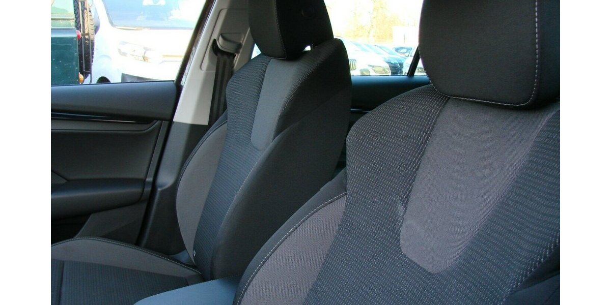 Skoda Octavia 2.0TDI Selection LED Tempomat Spurhalteass 56.838 km 26.980 &euro; Falkensee 14612