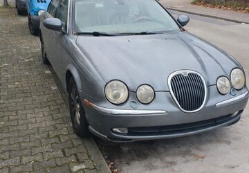 Jaguar S-Type 160.000 km 2.800 &euro; Berlin 13053
