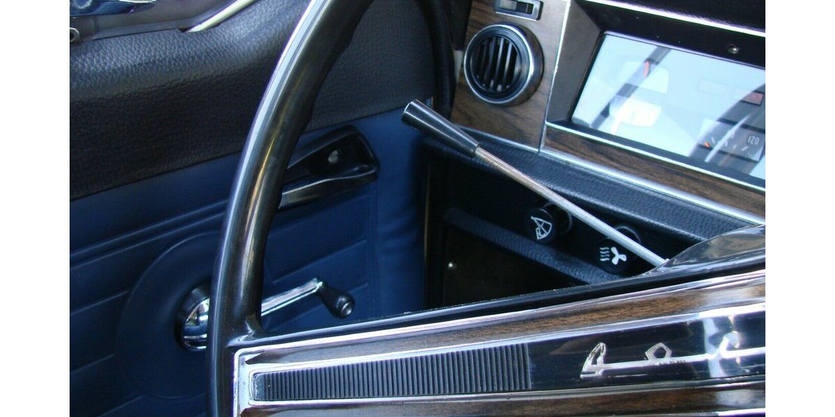GAZ 24 WOLGA M24 - H-Kennzeichen AHK 33.695 km 9.980 &euro; Falkensee 14612