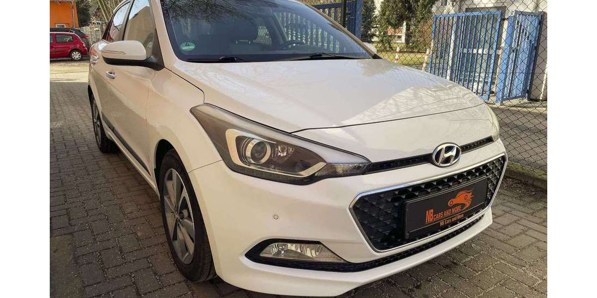 Hyundai i20 93.432 km 9.990 &euro; Berlin 12107