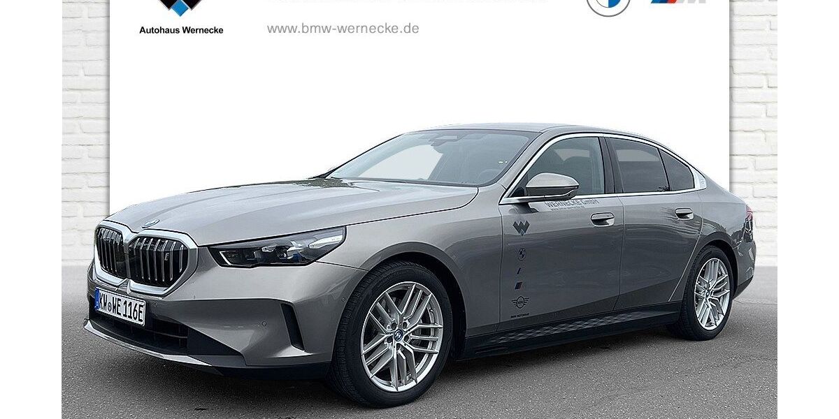 BMW i5 3.000 km 65.813 &euro; Wildau 15745