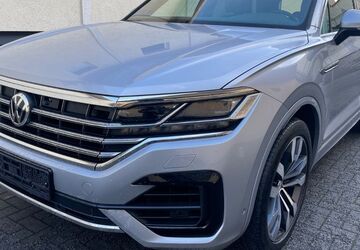 VW Touareg 148.600 km 33.700 &euro; Berlin 12057