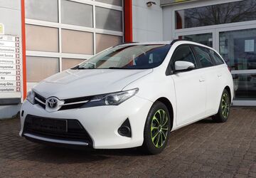 Toyota Auris Touring Sports 258.631 km 5.200 &euro; Dahlwitz Hoppegarten 15366
