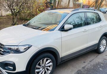 VW T-Cross 62.300 km 14.990 &euro; berlin 10409