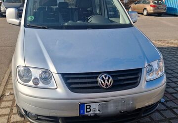 VW Caddy 171.000 km 5.000 &euro; Berlin 10965