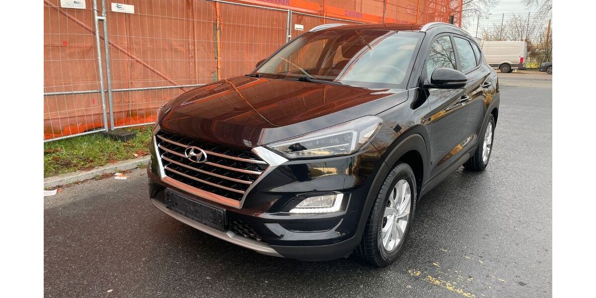 Hyundai TUCSON 150.000 km 13.999 &euro; Berlin 12057