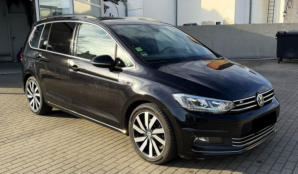 VW Touran 163.718 km 17.500 &euro; Großbeeren 14979