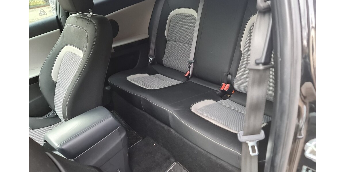 Kia Pro CeeD 77.580 km 9.999 &euro; Berlin 10178