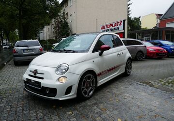 Fiat 500 93.930 km 7.950 &euro; Berlin-Tempelhof 12105