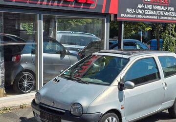 Renault Twingo 128.130 km 1.990 &euro; Berlin 10965