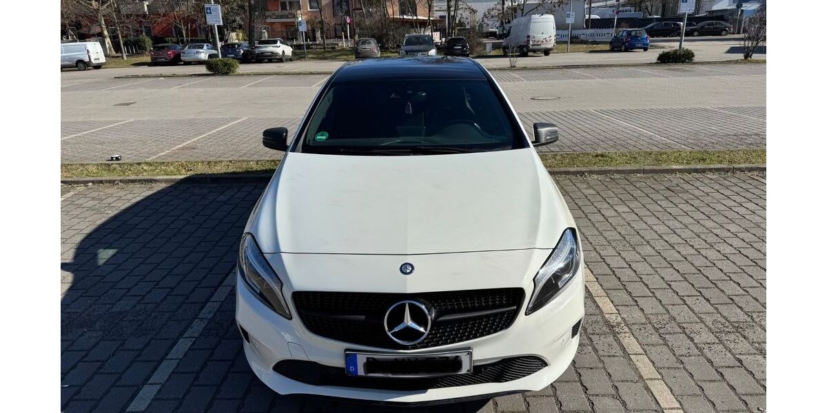Mercedes-Benz A 180 216.000 km 9.000 &euro; Berlin 12247