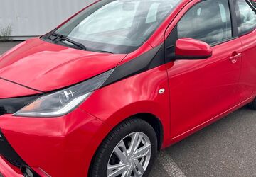Toyota Aygo (X) 65.000 km 6.200 &euro; Berlin 12057