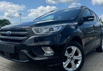 Ford Kuga 126.000 km 10.399 &euro; Oberkrämer 16727