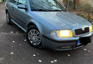 Skoda Octavia 220.000 km 1.699 &euro; Berlin 13589