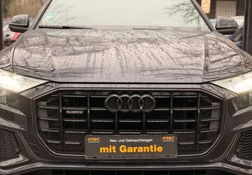 Audi Q8 166.000 km 41.899 &euro; Berlin 12347