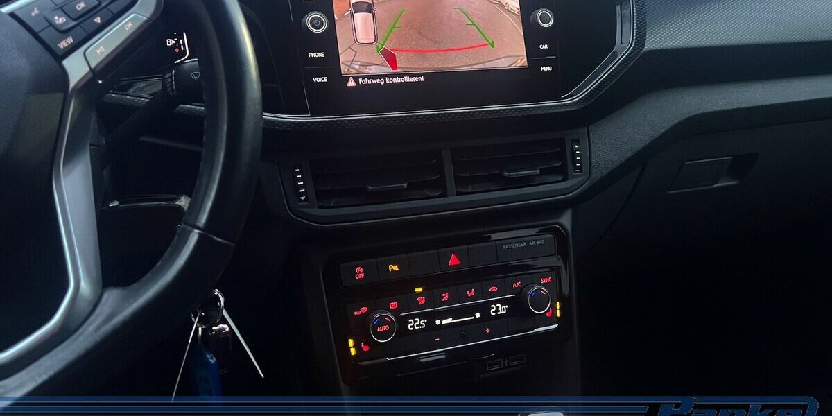 VW T-Cross 1.0 TSI R-Line DSG OPF*ACC*NAV*RFK*LED* 81.393 km 17.890 &euro; Berlin 13187