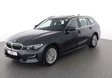 BMW 330 88.898 km 25.440 &euro; Berlin 12103