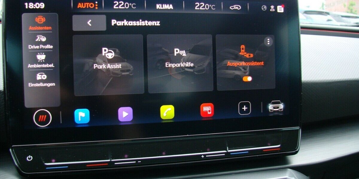 Cupra Leon ST eTSi ACC Panorama Vision Plus LED Beats 5.999 km 26.980 &euro; Falkensee 14612