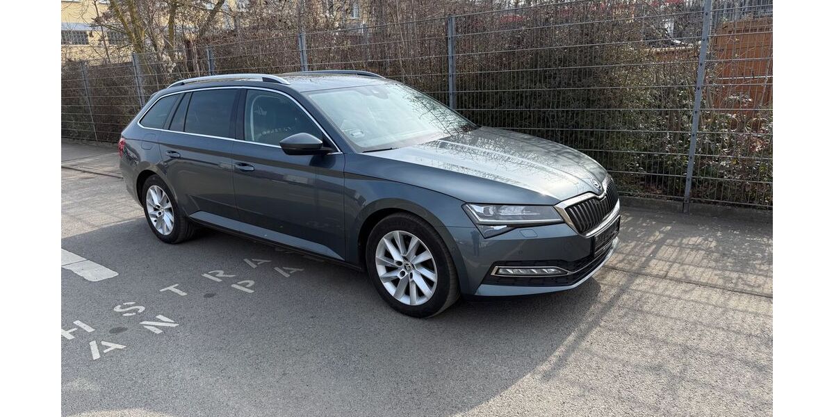 Skoda Superb 258.943 km 14.200 &euro; Berlin 10365