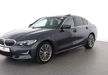 BMW 330 92.384 km 24.880 &euro; Berlin 12103