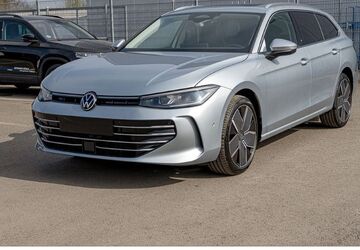 VW Passat Variant 5.000 km 46.489 &euro; Berlin 13088