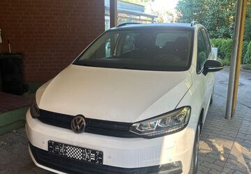 VW Touran 205.000 km 13.300 &euro; Berlin 13591