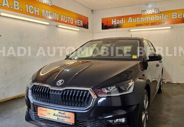 Skoda Fabia 28.284 km 15.599 &euro; Berlin 12347