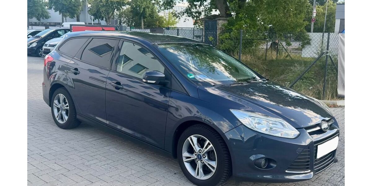 Ford Focus 207.000 km 2.790 &euro; Berlin 12357