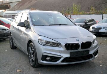 BMW 218 106.000 km 15.900 &euro; Berlin 12683