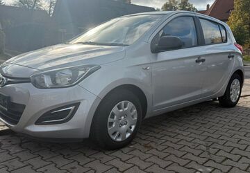 Hyundai i20 23.977 km 6.999 &euro; Niederlehme 15713