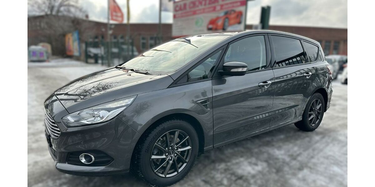 Ford S-Max 121.000 km 15.950 &euro; Berlin-Spandau 13585