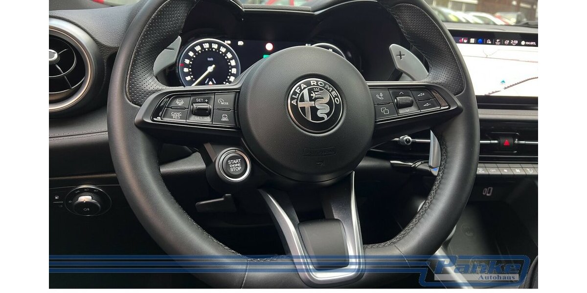 Alfa Romeo Tonale Veloce 1.3 VGT Plug-In-Hybrid Q4*H/K*360° 26.438 km 27.990 &euro; Berlin 13187