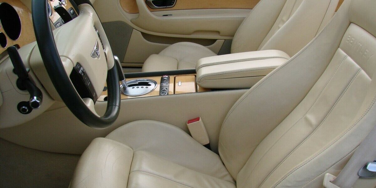 Bentley Continental GTC 6.0 W12 Navi Leder Xenon Windschot 76.559 km 59.980 &euro; Falkensee 14612