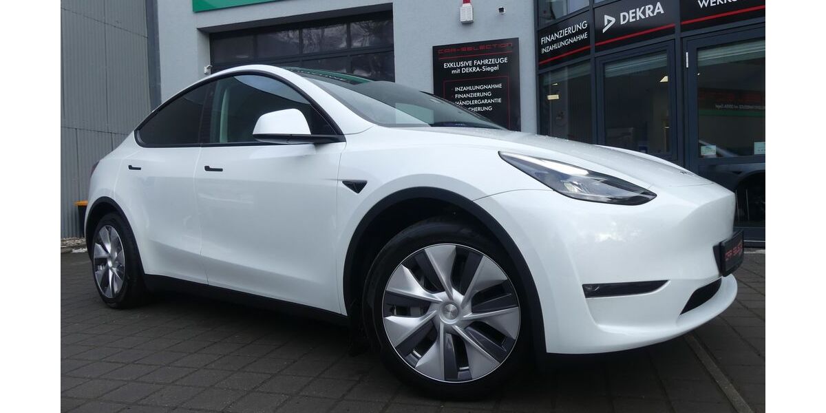 Tesla Model Y 23.528 km 39.800 &euro; Berlin 13156