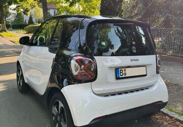 Smart ForTwo 91.000 km 14.900 &euro; Berlin 12249