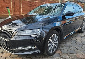 Skoda Superb 174.343 km 18.300 &euro; Berlin 12099