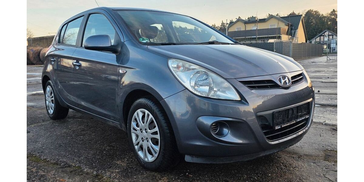 Hyundai i20 101.500 km 3.190 &euro; Fredersdorf - Vogelsdorf 15370