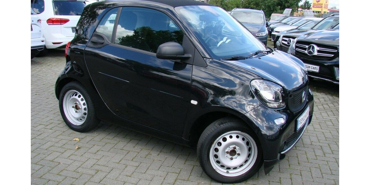 Smart ForTwo Coupé Pure Cool & Audio Tempomat 122.519 km 8.980 &euro; Falkensee 14612
