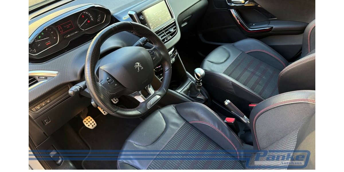 Peugeot 208 Allure*GT-Line*Pano*U-Connect*SHZ*R-Cam* 156.392 km 7.850 &euro; Berlin 13187