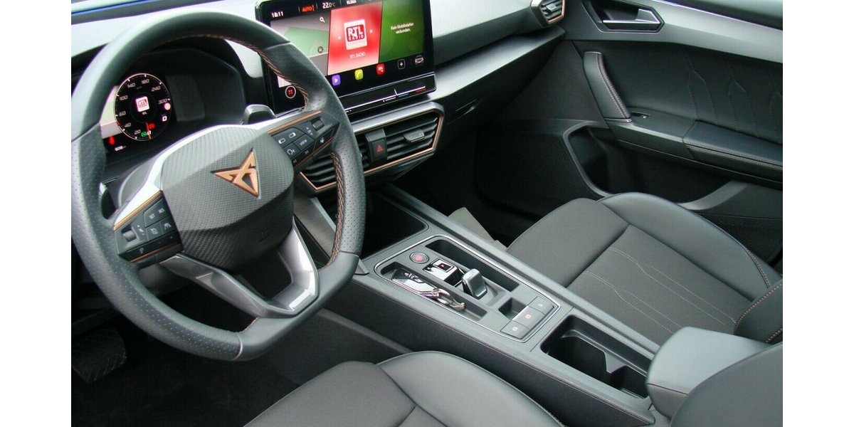 Cupra Leon ST eTSi ACC Panorama Vision Plus LED Beats 5.999 km 26.980 &euro; Falkensee 14612